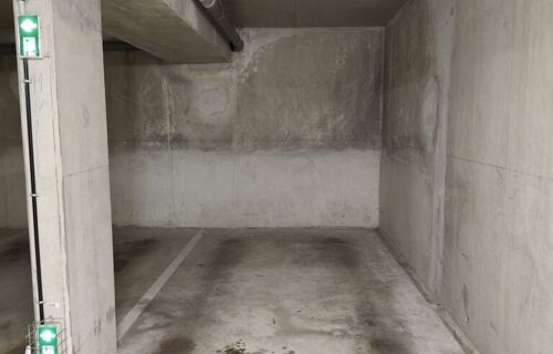 Place de parking sécurisée en souterrain – 8 min Gare Vernouillet-Verneuil