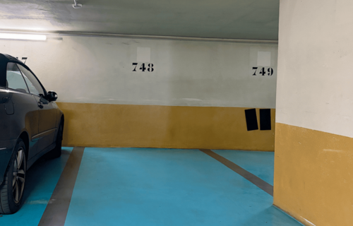 Place dans parking gardienné 24h/24 tous véhicules
